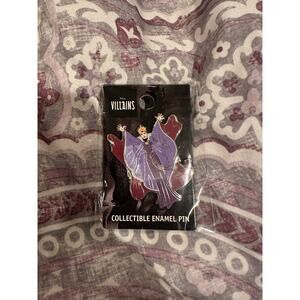 NWT Disney Villains Evil Queen Trading Collectable Enamel Pin
